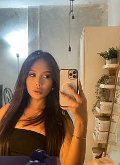 Yvaine (Camshow and Content) - escort in Manila Photo 12 of 20