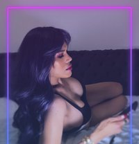 Yve$Vell-WILD-TOP-Mistress-VVIP poppers - Transsexual dominatrix in Dubai