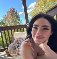 Yvetteeve - escort in Paris