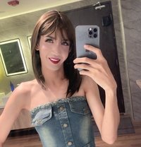 Yvonne - Transsexual escort in Singapore