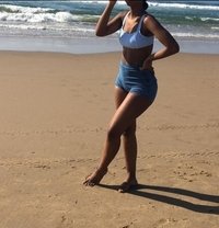 Yvonne - Intérprete de adultos in Nairobi