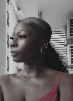 Yvonne - escort in Kuala Lumpur Photo 2 of 7