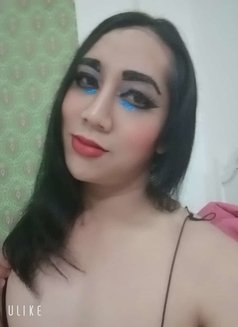 Yyoo - Acompañantes transexual in Muscat Photo 1 of 2