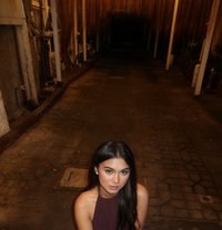Yza - Transsexual escort in Makati City