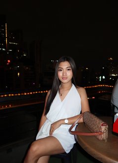 Yza - Acompañantes transexual in Makati City Photo 5 of 6
