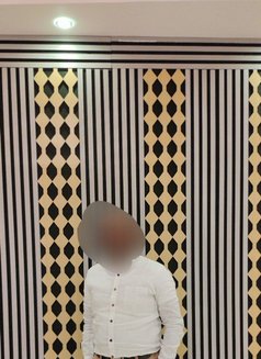 Z8411 - masseur in Colombo Photo 1 of 1