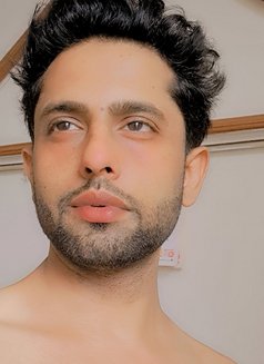 Zaamin - Male escort in New Delhi Photo 10 of 12