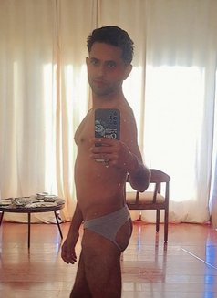 Zaamin - Acompañantes masculino in New Delhi Photo 10 of 12