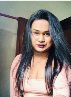 Zaara( Cam Session Available) - Transsexual escort in Colombo Photo 16 of 18