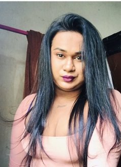 Zaara( Cam Session Available) - Transsexual escort in Colombo Photo 17 of 18