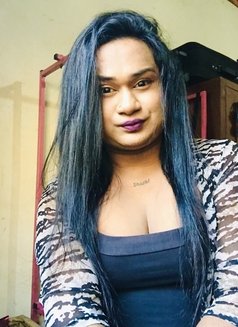 Zaara( Cam Session Available) - Acompañantes transexual in Colombo Photo 17 of 19