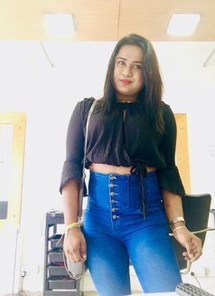 Zaara( Cam Session Available) - Transsexual escort in Colombo Photo 7 of 21