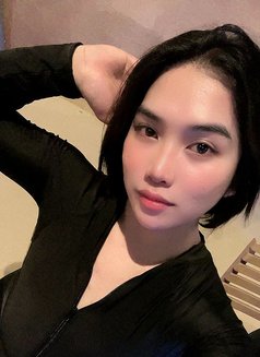 zabrina - Male escort in Riyadh Photo 1 of 4