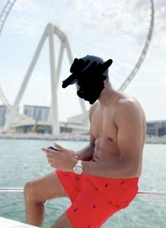 Zack - Male escort in Abu Dhabi Photo 2 of 3