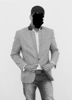 Zack - Male escort in Abu Dhabi Photo 3 of 3