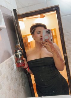 Ladyboy 🇹ðŸ‡in Vasant Kun New Delh ‪ - masseuse in New Delhi Photo 17 of 18