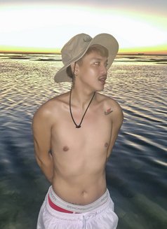 Zacky New Teenage - Male escort in Dubai Photo 4 of 6