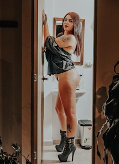 Zafiro - escort in Barcelona Photo 1 of 5