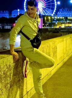 Zahid - escort in İstanbul Photo 2 of 4