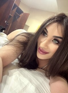 IZABELLA horny - Transsexual escort in Doha Photo 8 of 20