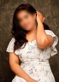 Zahra Independent Chennai Girl - escort in Dubai Photo 4 of 14