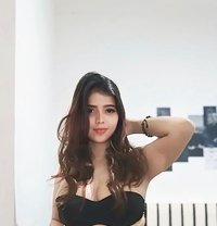 Zahra - escort in Bali