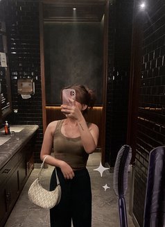 Zahra - escort in Bali Photo 1 of 9