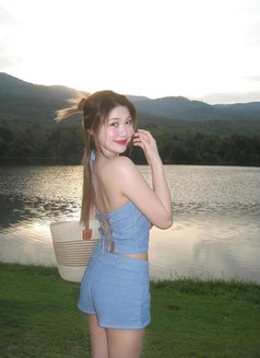 Zahra - puta in Bali Photo 2 of 6