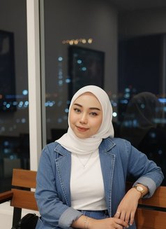 Zahra Jilboobs's Sexy With 36 C - escort in Singapore Photo 3 of 6