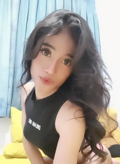 Zahra Jolanthe - Acompañantes transexual in Jakarta Photo 2 of 2