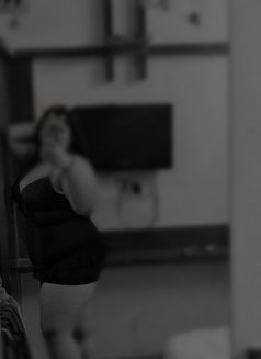 Zahra Khan - escort in Noida Photo 9 of 11