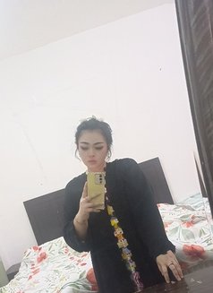 Zahra Professional massage - masseuse in Şalālah Photo 4 of 5