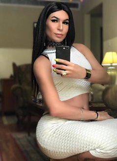 Zahra Xl - Transsexual escort in Dubai Photo 3 of 9