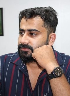 Zaid - Acompañante masculino in Bangalore Photo 3 of 4