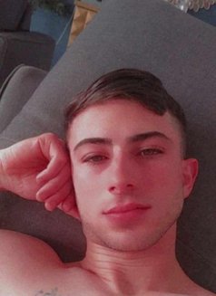 Zaid - Male escort in Amman Photo 1 of 3