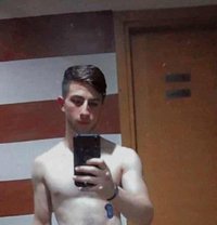 Zaid - Male escort in Amman