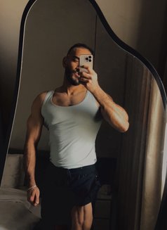 XxxZaiNxxX - Male escort in Cairo Photo 7 of 8