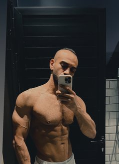 XxxZaiNxxX - Male escort in Cairo Photo 5 of 8