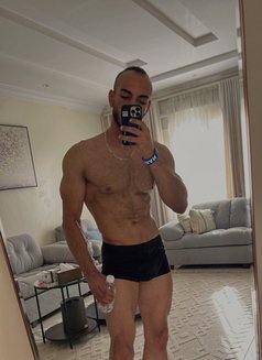 Zain in Riyadh - Male escort in Riyadh Photo 5 of 6