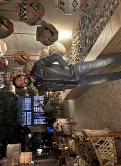 Zain - Acompañantes masculino in Dubai Photo 3 of 4