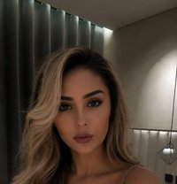 Zaina - escort in Dammam Photo 1 of 5