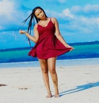 Zainab - puta in Nairobi