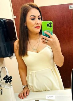 Zainab - escort in Kandy Photo 1 of 2