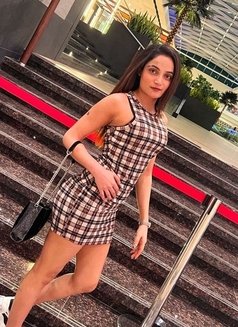 Zaini Indian Model - escort in Dubai Photo 2 of 5