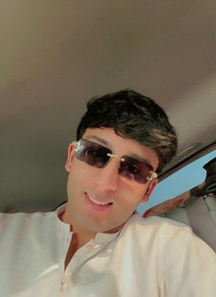Zaini - Male escort in Dubai Photo 3 of 3