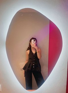 Zalima - puta in Jakarta Photo 11 of 16