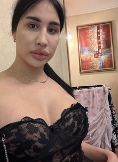Zalina - Acompañantes transexual in Riyadh Photo 1 of 3