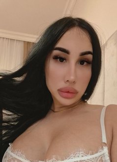 Zalinaa - Transsexual escort in Baku Photo 6 of 6