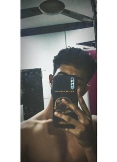 Zamp Independent - Male escort in Mumbai Photo 1 of 3