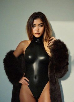 Zandy - escort in Phuket Photo 5 of 5